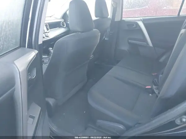 2018 TOYOTA RAV 4 auction photo 8