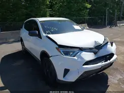 2T3ZFREV0JW420269 2018 TOYOTA RAV 4