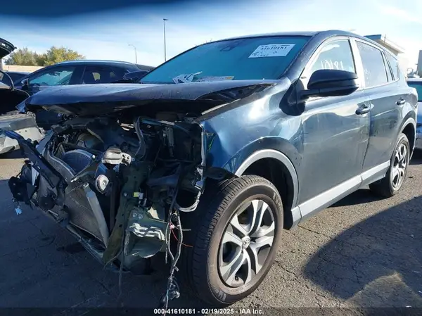 2T3ZFREV0JW493030 2018 TOYOTA RAV 4 - Image 2