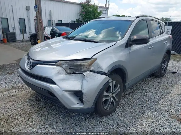 2T3ZFREV1GW269192 2016 TOYOTA RAV 4 - Image 2