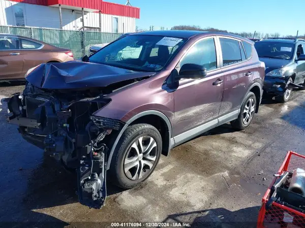 2T3ZFREV1JW457959 2018 TOYOTA RAV 4 - Image 2