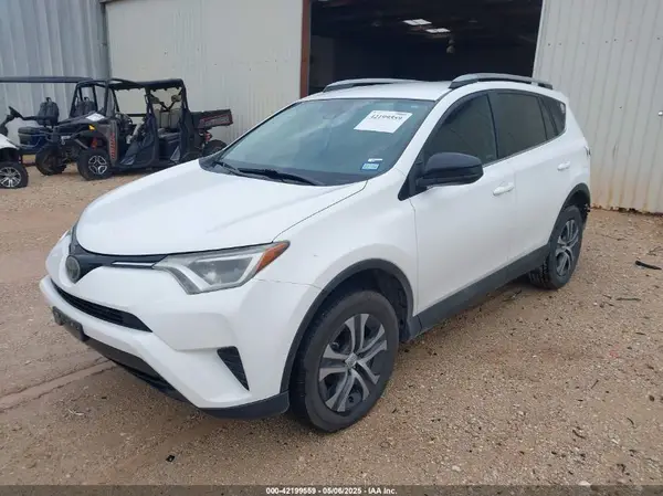 2T3ZFREV1JW485325 2018 TOYOTA RAV 4 - Image 2