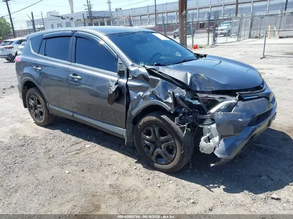 2T3ZFREV1JW517562 2018 TOYOTA RAV 4 - Image 1