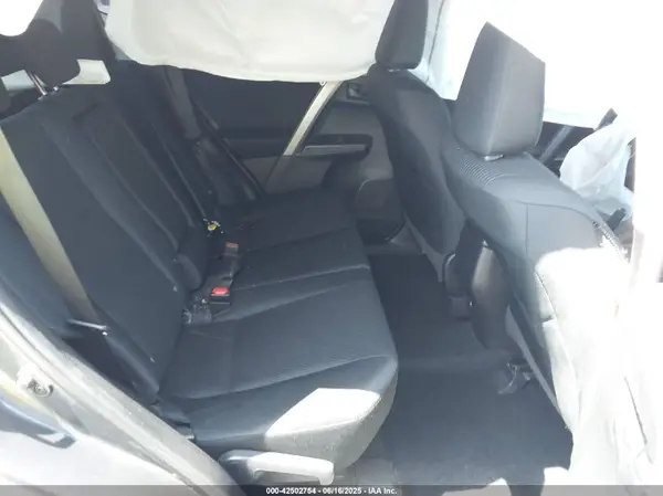 2T3ZFREV1JW517562 2018 TOYOTA RAV 4 - Image 8
