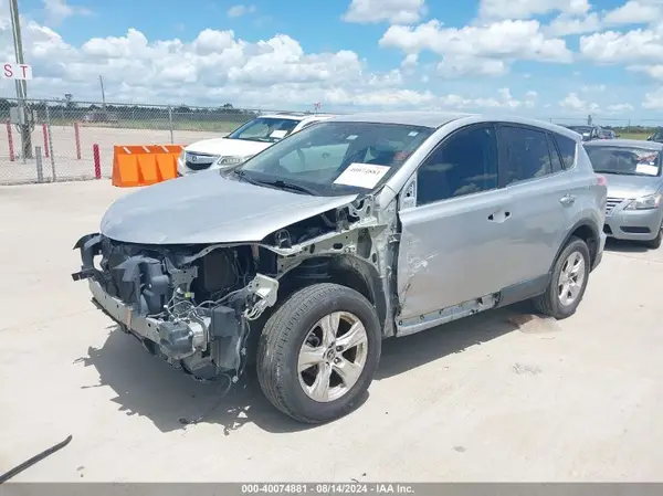 2T3ZFREV1JW517674 2018 TOYOTA RAV 4 - Image 2