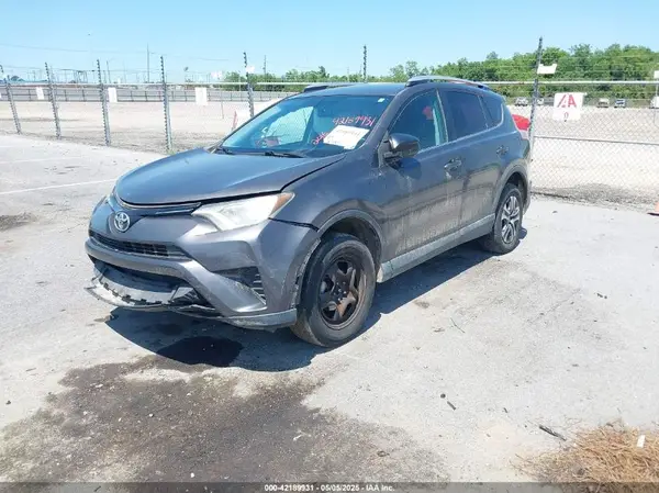 2T3ZFREV2GW239330 2016 TOYOTA RAV 4 - Image 2