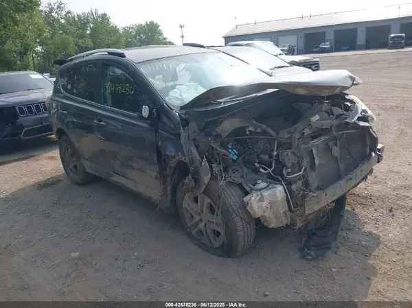 2T3ZFREV2GW244060 2016 TOYOTA RAV 4 - Image 1