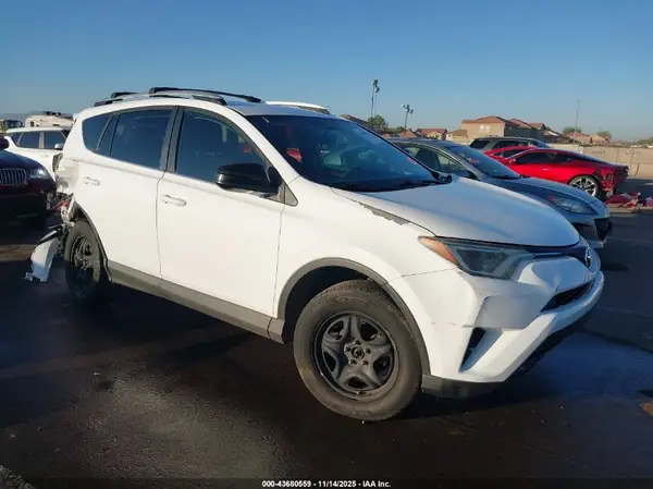2T3ZFREV2GW302183 2016 TOYOTA RAV 4 - Image 1