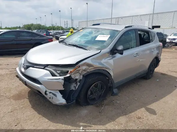 2T3ZFREV2GW307917 2016 TOYOTA RAV 4 - Image 2