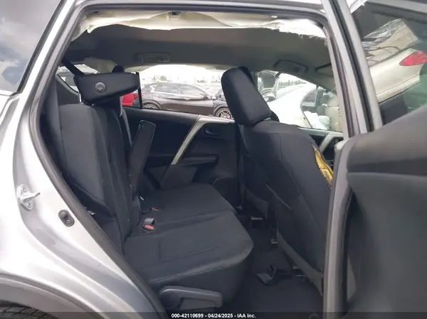2T3ZFREV2GW307917 2016 TOYOTA RAV 4 - Image 8