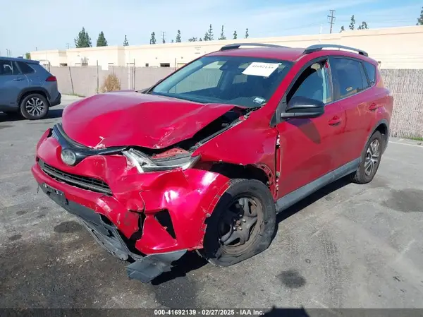 2T3ZFREV2HW317056 2017 TOYOTA RAV 4 - Image 2