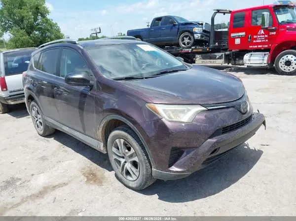 2T3ZFREV2HW317932 2017 TOYOTA RAV 4 - Image 1