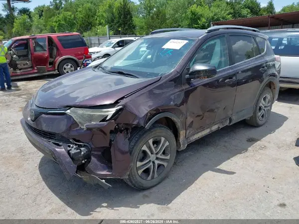 2T3ZFREV2HW317932 2017 TOYOTA RAV 4 - Image 2