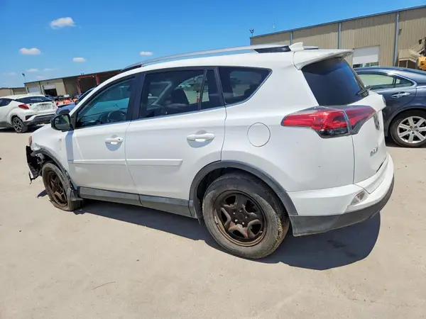 2T3ZFREV2HW320815 2017 TOYOTA RAV 4 - Image 2