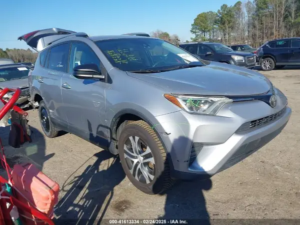 2T3ZFREV2HW350574 2017 TOYOTA RAV 4 - Image 1