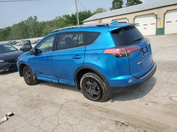2T3ZFREV2HW391755 2017 TOYOTA RAV 4 - Image 2