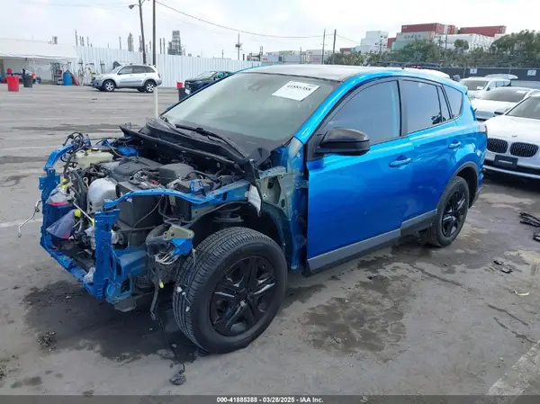 2T3ZFREV2HW394624 2017 TOYOTA RAV 4 - Image 2