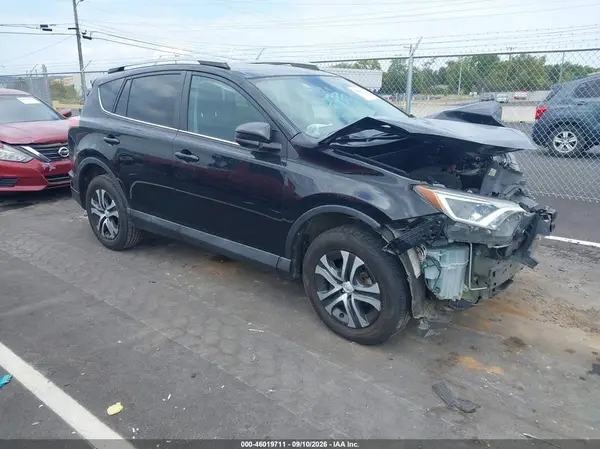 2T3ZFREV2JW456044 2018 TOYOTA RAV 4 - Image 1