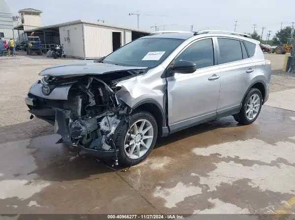 2T3ZFREV2JW464807 2018 TOYOTA RAV 4 - Image 2