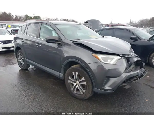 2T3ZFREV2JW465696 2018 TOYOTA RAV 4 - Image 1
