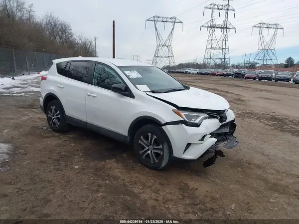 2T3ZFREV2JW470378 2018 TOYOTA RAV 4 - Image 1