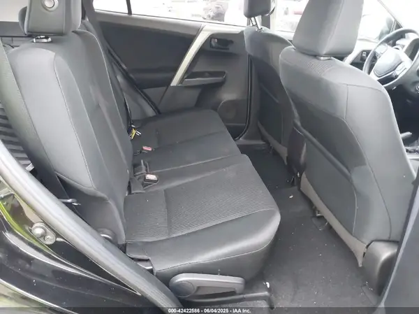 2T3ZFREV2JW479999 2018 TOYOTA RAV 4 - Image 8