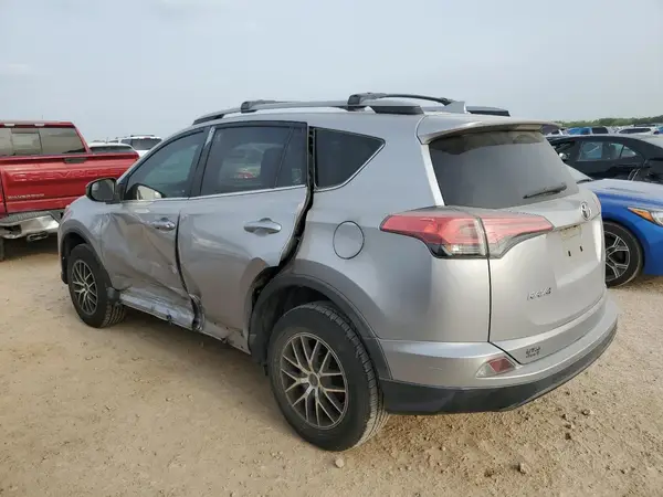 2T3ZFREV3HW325974 2017 TOYOTA RAV 4 - Image 2