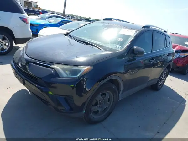 2T3ZFREV3HW343603 2017 TOYOTA RAV 4 - Image 2