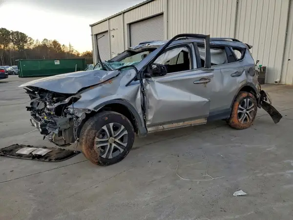 2T3ZFREV3HW349675 2017 TOYOTA RAV 4 - Image 1