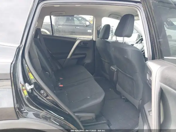 2T3ZFREV3HW350468 2017 TOYOTA RAV 4 - Image 8