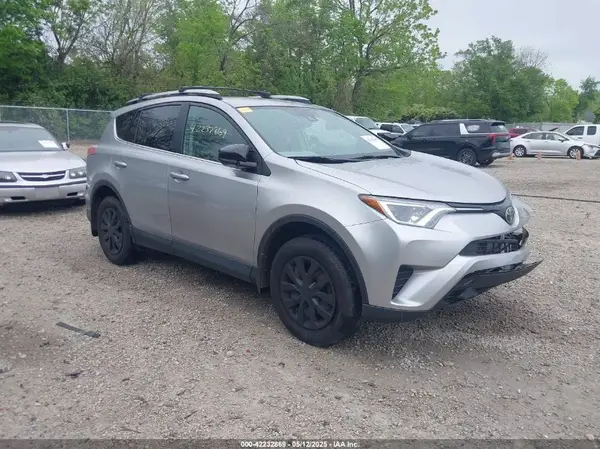 2T3ZFREV3HW373507 2017 TOYOTA RAV 4 - Image 1