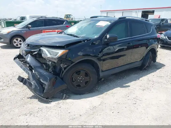 2T3ZFREV3JW416037 2018 TOYOTA RAV 4 - Image 2