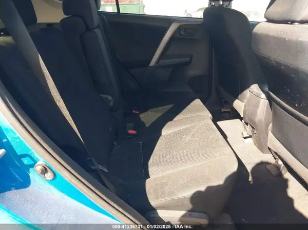 2T3ZFREV4GW241600 2016 TOYOTA RAV 4 - Image 8