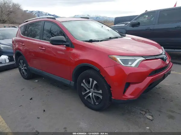 2T3ZFREV4GW295463 2016 TOYOTA RAV 4 - Image 1