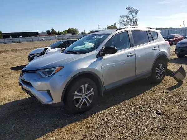 2T3ZFREV4HW318211 2017 TOYOTA RAV 4 - Image 1