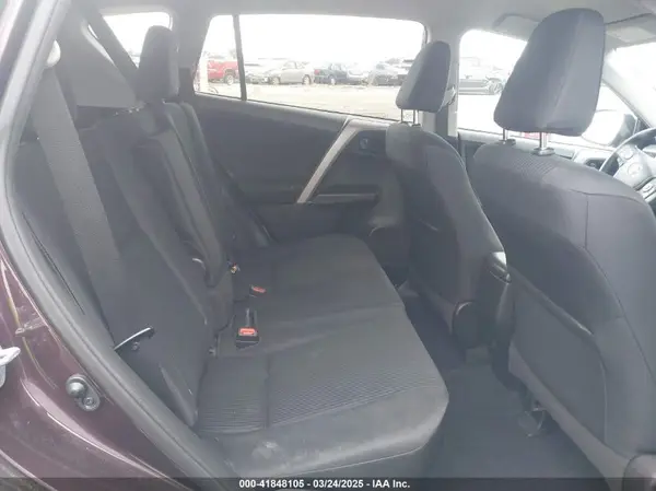 2T3ZFREV4HW365674 2017 TOYOTA RAV 4 - Image 8
