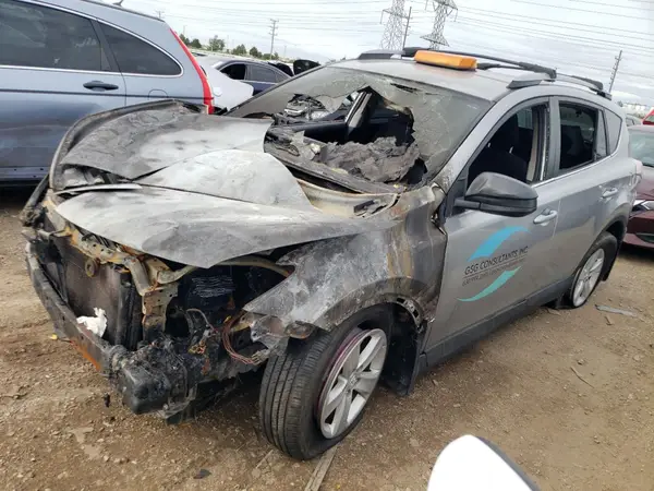2T3ZFREV4HW380417 2017 TOYOTA RAV 4 - Image 1
