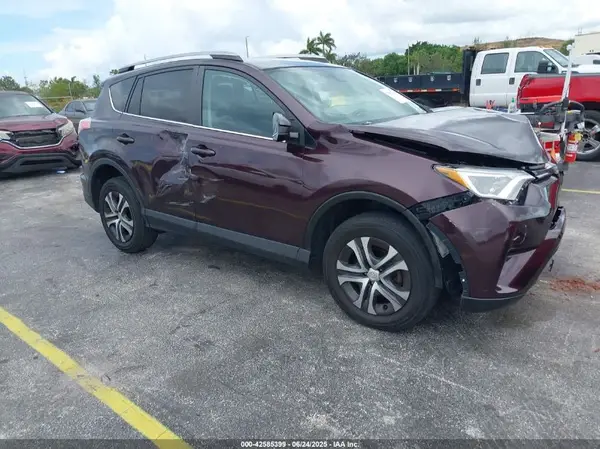 2T3ZFREV4HW398710 2017 TOYOTA RAV 4 - Image 1