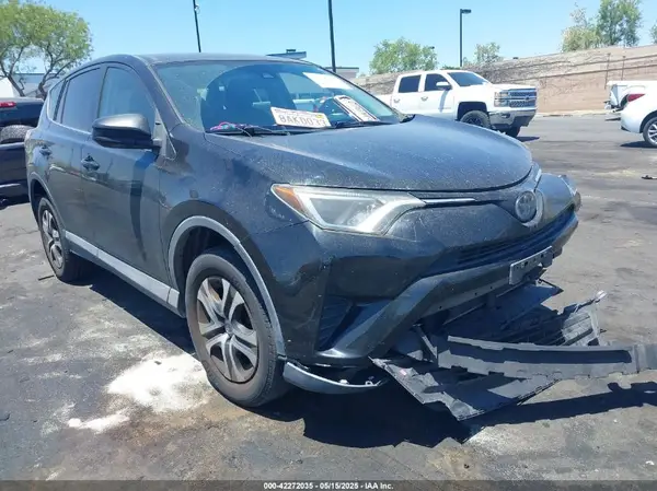 2T3ZFREV4JW415267 2018 TOYOTA RAV 4 - Image 1