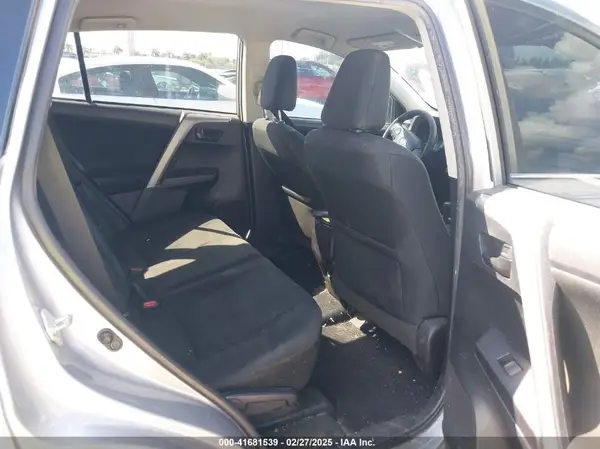 2T3ZFREV4JW422588 2018 TOYOTA RAV 4 - Image 8