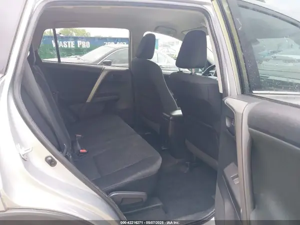 2T3ZFREV4JW449497 2018 TOYOTA RAV 4 - Image 8