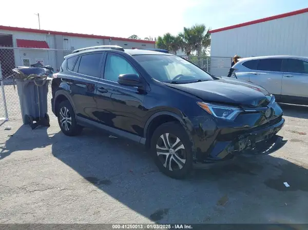 2T3ZFREV4JW458507 2018 TOYOTA RAV 4 - Image 1