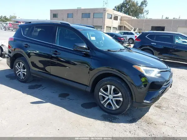 2T3ZFREV4JW481771 2018 TOYOTA RAV 4 - Image 1