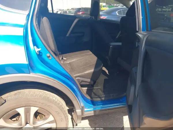 2T3ZFREV4JW507138 2018 TOYOTA RAV 4 - Image 8
