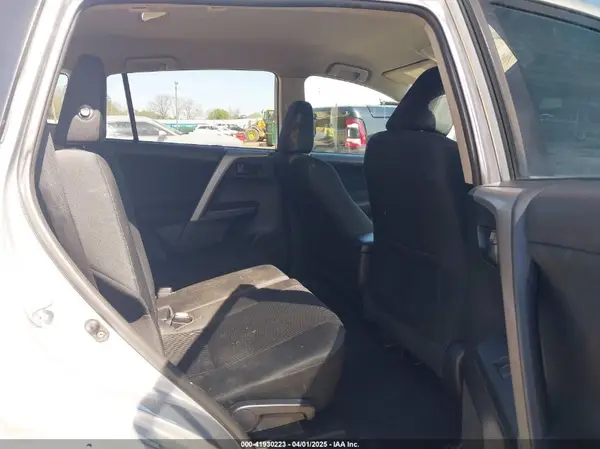 2T3ZFREV5GW258132 2016 TOYOTA RAV 4 - Image 8