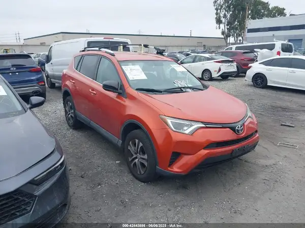 2T3ZFREV5GW280566 2016 TOYOTA RAV 4 - Image 1