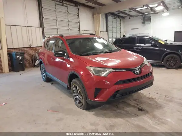 2T3ZFREV5HW320310 2017 TOYOTA RAV 4 - Image 1
