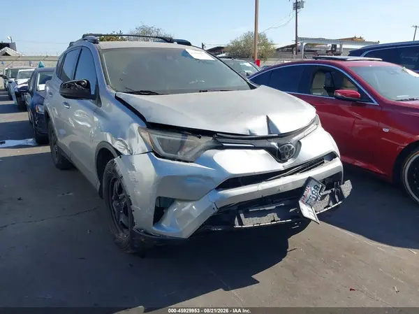 2T3ZFREV5HW381883 2017 TOYOTA RAV 4 - Image 1