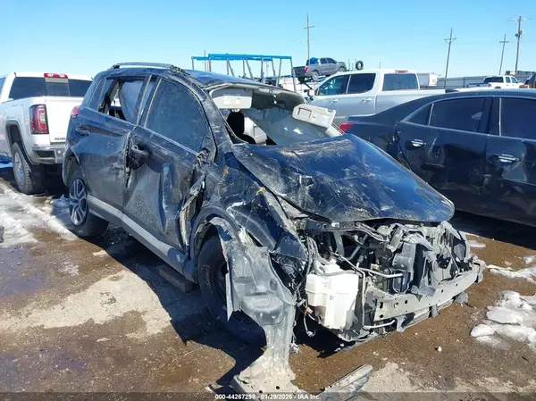 2T3ZFREV5HW382970 2017 TOYOTA RAV 4 - Image 1