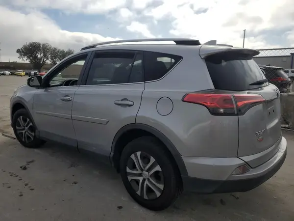 2T3ZFREV5JW418520 2018 TOYOTA RAV 4 - Image 2